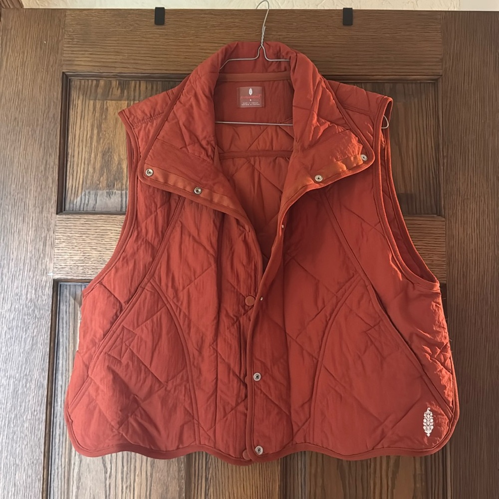 FP Movement burnt orange quilted vest, women’s small